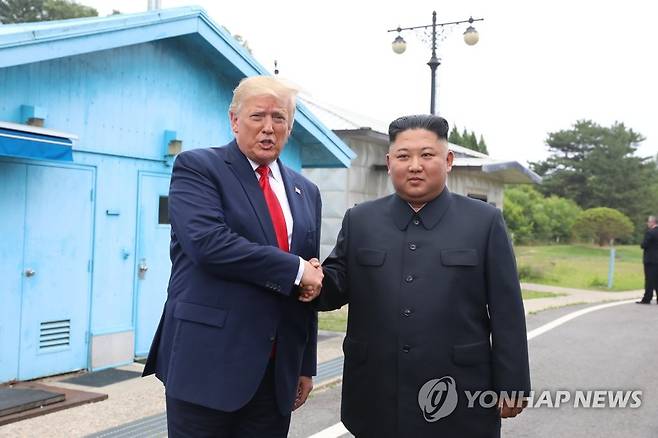 2019년 판문점에서 만난 북미 정상 [연합뉴스 자료사진. 재판매 및 DB 금지]