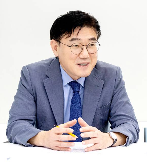 김재준 시장이 2027년 국가예산 확보를 위해 국회를 찾았다. [사진=군산시]