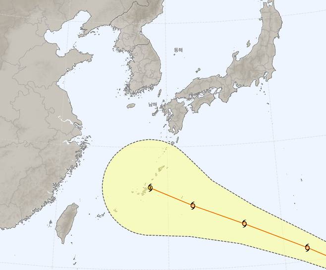 태풍 '사우델' 북상 중 [기상청 제공]