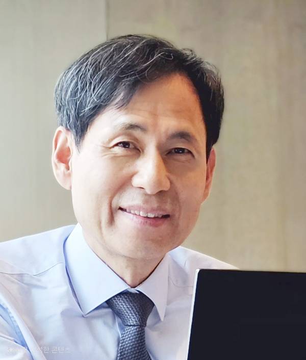 "부산대 앵커사업의 궁극적 목표는 지역 대학과 협력한 동남권 '인재 순환 허브' 구축"이라고 강조하는 박상후 부산대 앵커사업단장.