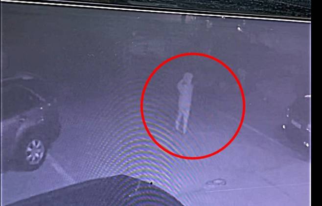 A씨 남자친구가 찾은 CCTV 영상 캡처. A씨 가족 제공