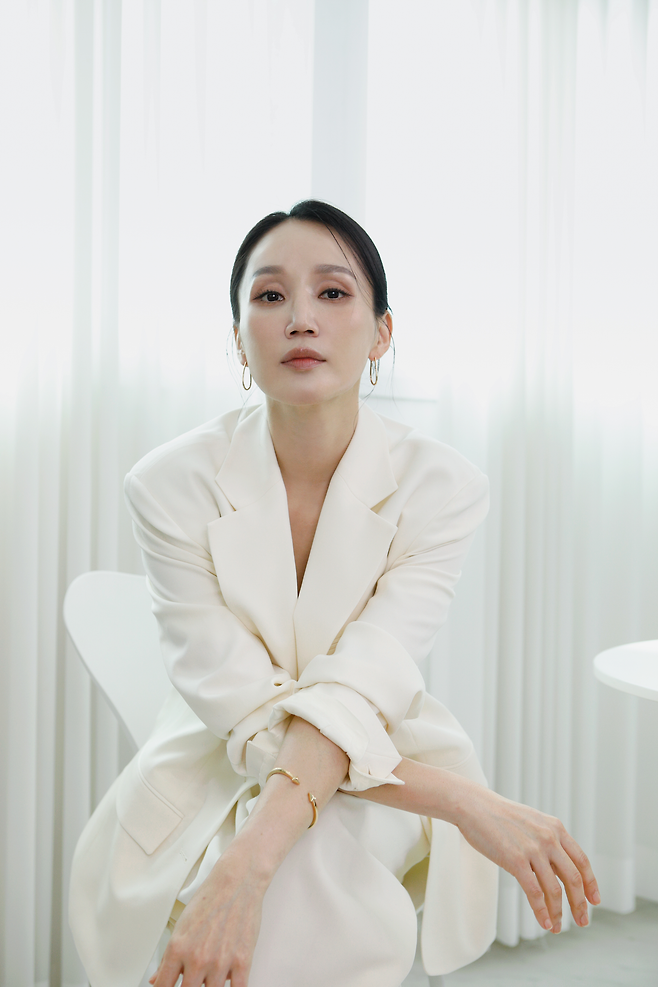 ** 로또 1등 당첨돼도 출근?! 박보경X이준혁 '로또 1등 드라마' 속 흥미진진 직장 생존기
**