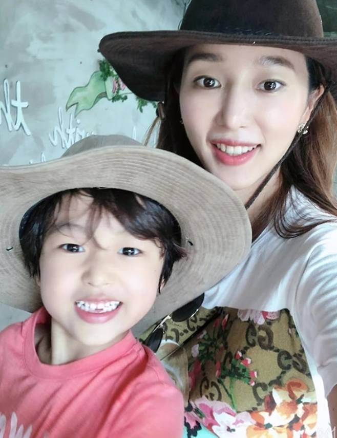허양임과 아들 승재 군