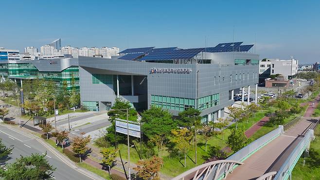 전남정보문화산업진흥원 본원 전경.