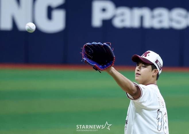 키움 우완투수 박준현이 4일 고척스카이돔서 열리는 2026KBO리그 키움히어로즈와 두산베어스 경기에서 선발로 나서 역투하고 있다. . 2026.07.04. /사진=강영조 cameratalks@