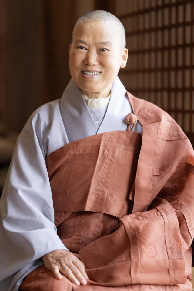 붓다선원 선원장인 진경스님.