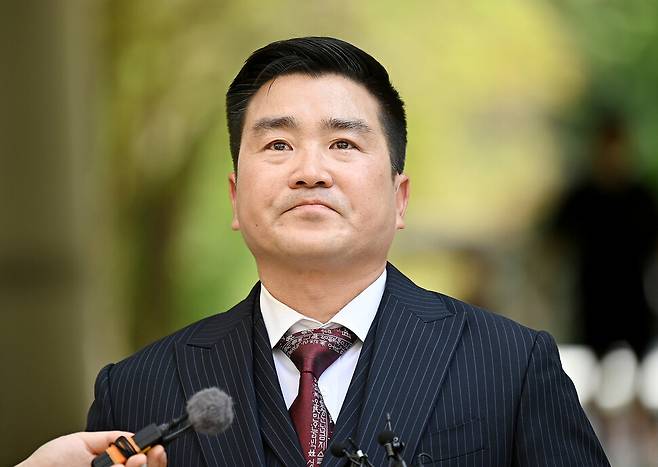 12·3 비상계엄 직후 병력을 이끌고 국회로 출동한 혐의로 재판에 넘겨진 김현태 전 707특임단장이 27일 오후 서울중앙지방법원에서 열린 1심 선고 공판에 출석하고 있다. 공동취재사진