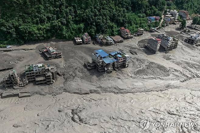 네팔 홍수 [AFP=연합뉴스. 재판매 및 DB 금지]