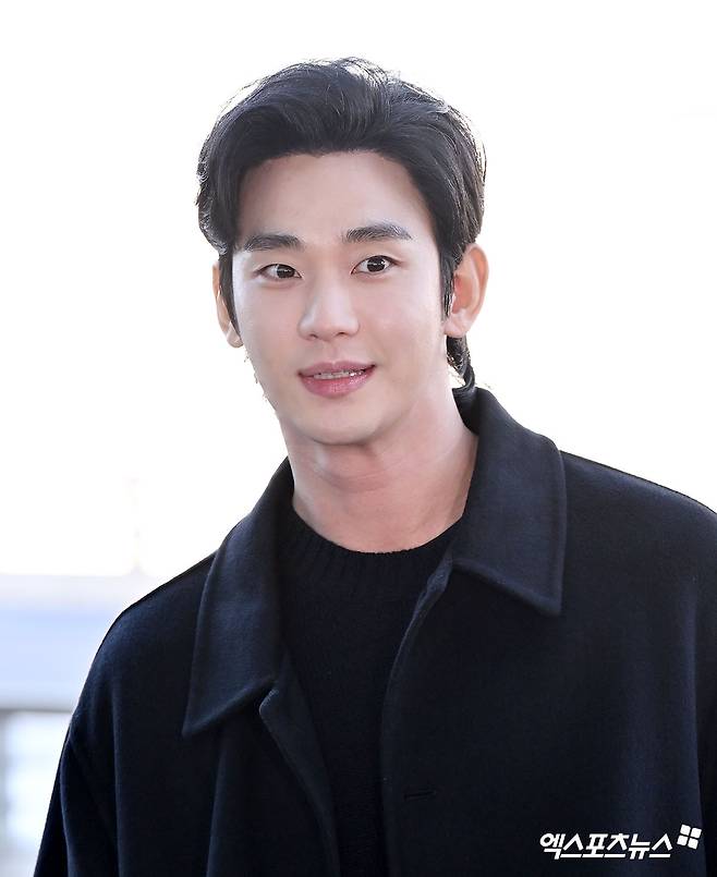김수현