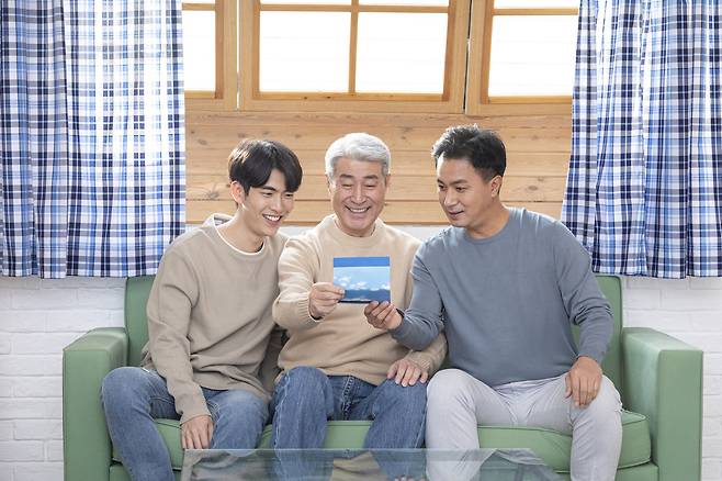 오는 9월부터 수급 자격이 단순하고 명확한 일부 가입자는 별도로 신청하지 않아도 노령연금을 자동으로 받을 수 있게 된다. /클립아트 코리아 제공