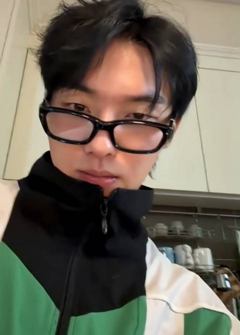 최현욱 SNS 영상 화면 갈무리
