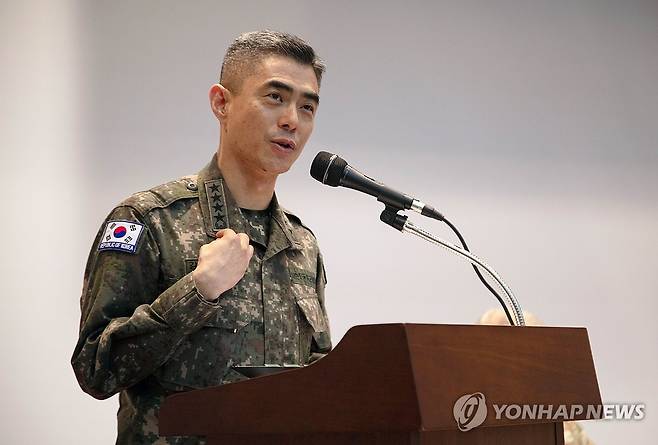 한미연합군사령부 제31대 부사령관 강신철 대장 취임 환영 행사 (서울=연합뉴스) 한미연합군사령부는 2일 경기도 평택 험프리스 기지에서 제31대 연합사 부사령관 강신철 대장의 취임 환영행사를 개최했다고 밝혔다. 사진은 취임사 하는 강신철 부사령관. 2023.11.2 [한미연합군사령부 제공. 재판매 및 DB 금지] photo@yna.co.kr