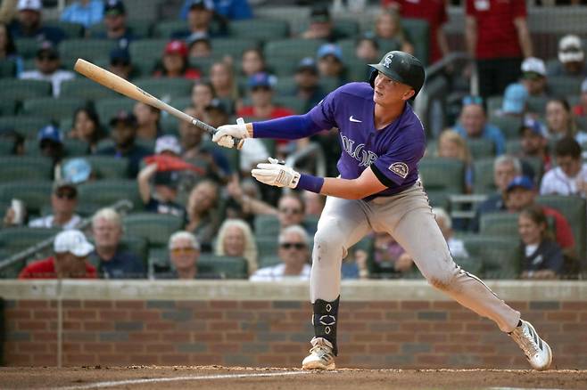 <YONHAP PHOTO-2787> ATLANTA, GEORGIA - AUGUST 29: Cole Carrigg #16 of the Colorado Rockies bats in the sixth inning of a game against the Atlanta Braves at Truist Park on August 29, 2026 in Atlanta, Georgia. Edward M. Pio Roda/Getty Images/AFP (Photo by Edward M. PIO RODA / GETTY IMAGES NORTH AMERICA / Getty Images via AFP)/2026-08-30 09:49:58/<저작권자 ⓒ 1980~2026 ㈜연합뉴스. 무단 전재 재배포 금지, AI 학습 및 활용 금지>