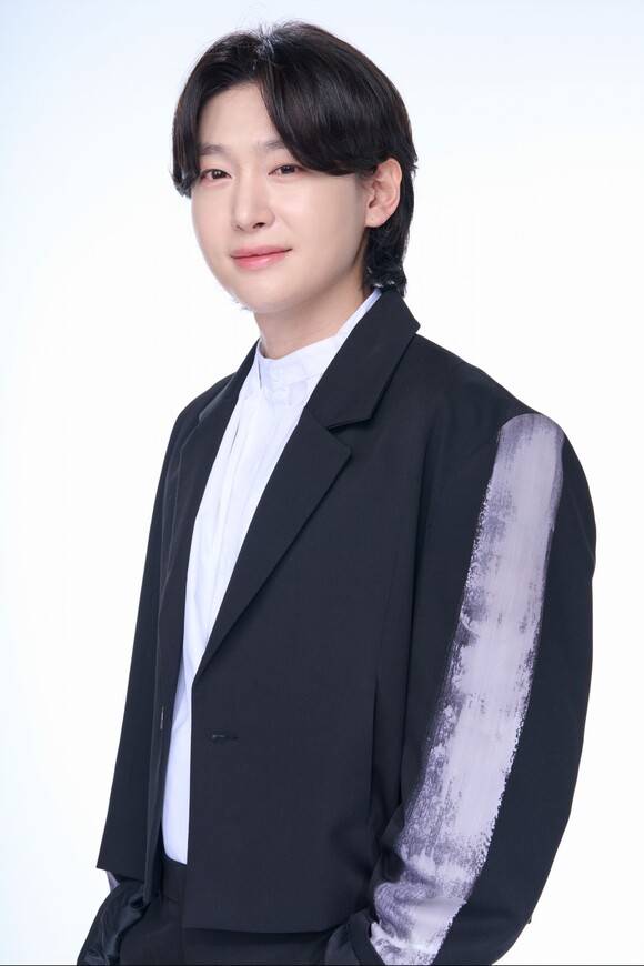 가수 김용빈이 공연장 주변 상황으로 인해 단독 콘서트를 취소했다. /오네스타컴퍼니, 유선수엔터테인먼트
