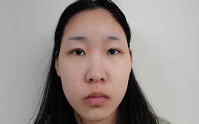 서울북부지방검찰청은 9일 서울 강북구 모텔에서 20·30대 남성들에게 약물을 먹여 사망·상해에 이르게 한 혐의를 받는 김소영(20)의 신상정보를 공개했다. [서울북부지방검찰청 제공]