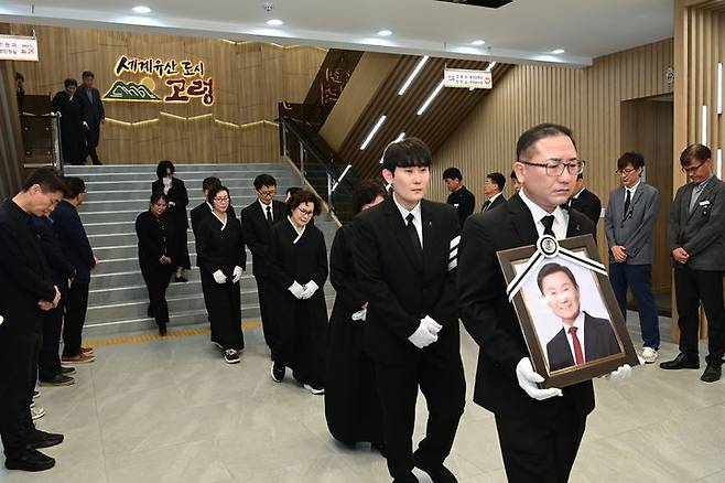 [고령=뉴시스] 故 이남철 고령군수 영결식이 엄수되고 있다. (사진=고령군 제공) 2026.09.03 photo@newsis.com *재판매 및 DB 금지