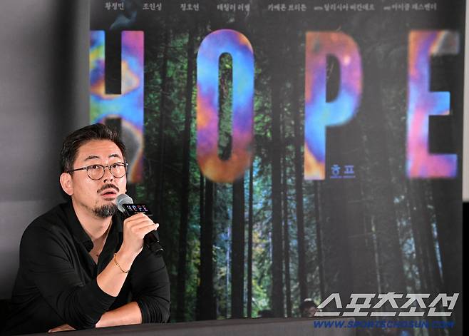 6일 메가박스 코엑스에서 열린 영화 '호프'의 언론 시사회. 나홍진 감독이 질문에 답하고 있다. 허상욱 기자wook@sportschosun.com/2026.07.06/
