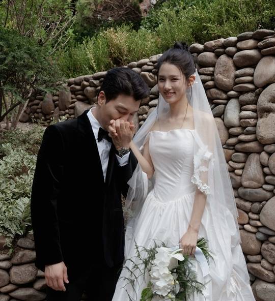 양준모 양지원 웨딩화보, 양지원 SNS 제공