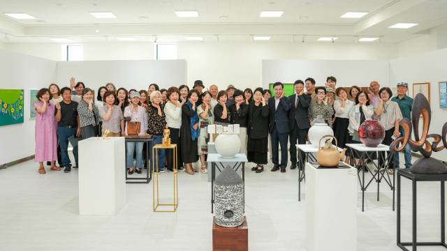 금강현대미술협회는 79명의 작가, 94점의 작품으로 중부권 현대미술의 다양을 선보인다.사진=김익환 기자