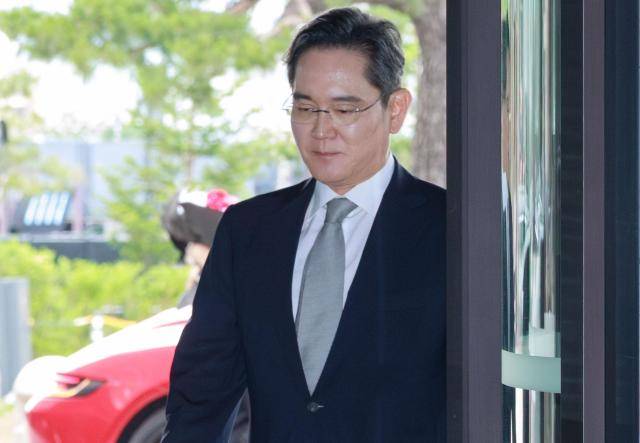 이재용 삼성전자 회장이 1일 오후 서울 중구 신라호텔에서 열린 '2026 삼성호암상 시상식'에 참석하고 있다. [사진=유대길 기자]