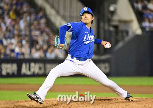 2026년 6월 24일 오후 서울 잠실구장에서 열린 '2026 신한 SOL KBO리그' 삼성 라이온즈와 LG 트윈스의 경기. 삼성 백정현이 6회말 1사 2.3루서 구원등판해 역투하고 있다./마이데일리