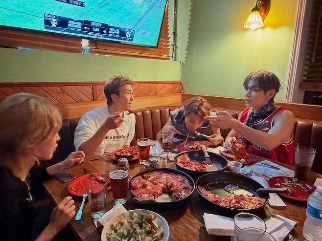 사진=방탄소년단 뷔 소셜미디어