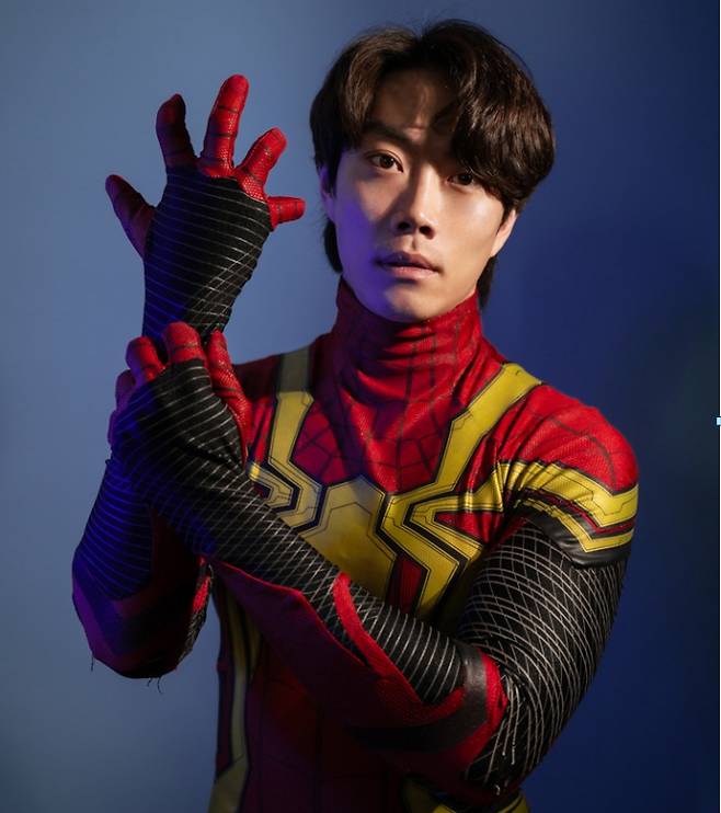 한스타연예인야구 2주차 ‘스파이더맨’ 김주성(사진)·연극배우 김고은 특별시구=오는 14일(월) 인천 선학야구장​에서 코누배 제20회 한스타연예인야구대회 2주차 경기가 열린다. 첫 경기는 BMB와 P.O.M이 맞붙는다. 사진=한스타미디어