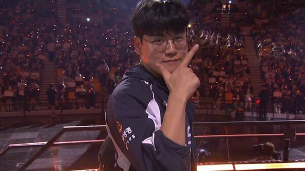 12일 한화생명이 서울 올림픽공원 KSPO돔에서 열린 '2026 우리은행 LoL 챔피언스 코리아(LCK)' 포스트시즌 플레이오프 결승 진출전에서 T1을 세트 스코어 3대1로 꺾었다. (HLE & T1= 3:1 / 구마유시)./사진=네이버 치지직 라이브영상 캡처
