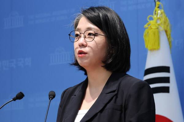 용혜인 성평등가족부 장관 후보자가 13일 국회 소통관에서 기자회견을 하고 있다. 연합뉴스