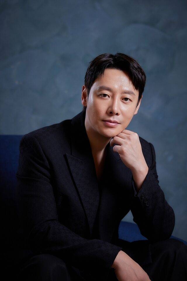 김동욱