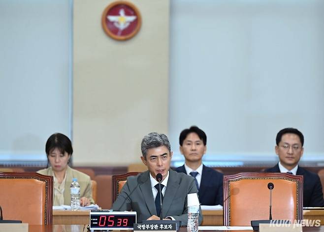 강신철 국방부 장관 후보자가 16일 서울 여의도 국회에서 열린 인사청문회에서 발언하고 있다. 쿠키뉴스 자료사진