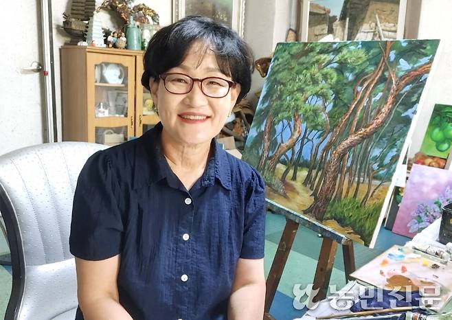 이달 16∼22일 경기 의정부예술의전당에서 첫 개인전을 여는 농민 임호윤씨.