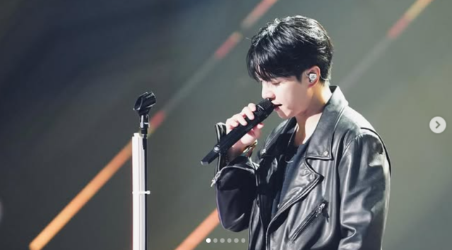 올해 결혼 3년째인 22년차 가수 이승기가 유튜브 생초보로 변신한 첫 촬영 현장에서 뜻밖의 질문을 받았다./이승기 소셜미디어