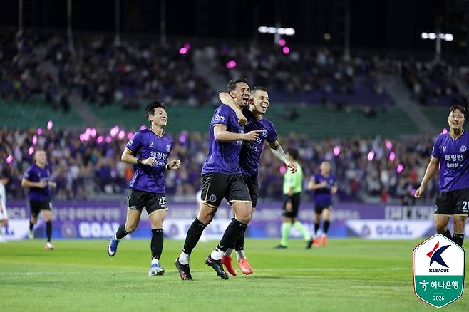 FC안양 엘쿠라노, 마테우스. 프로축구연맹 제공
