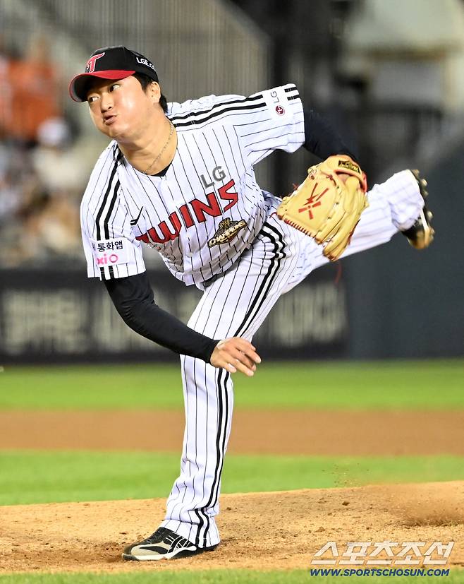 19일 잠실야구장에서 열린 한화와 LG의 경기. LG 고우석이 역투하고 있다. 잠실=허상욱 기자wook@sportschosun.com/2026.09.19/