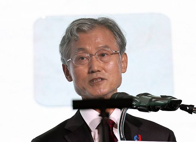 조희대 대법원장이 16일 서울 용산구 그랜드하얏트 호텔에서 열린 제1회 세종법률문화상 시상식에 참석해 축사를 하고 있다. 뉴스1