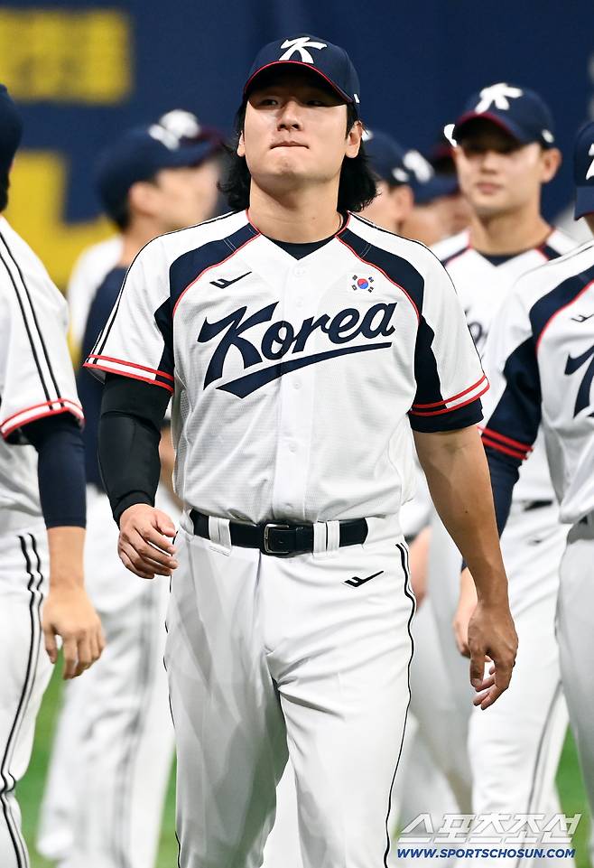 15일 고척스카이돔에서 열린 2026 아이치-나고야 아시안게임 야구대표팀의 공식 훈련. 곽빈이 그라운드로 나서고 있다. 고척=허상욱 기자wook@sportschosun.com/2026.09.15/
