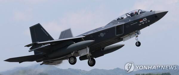 KF-21 시험비행 [출처= 국방부공동취재단]