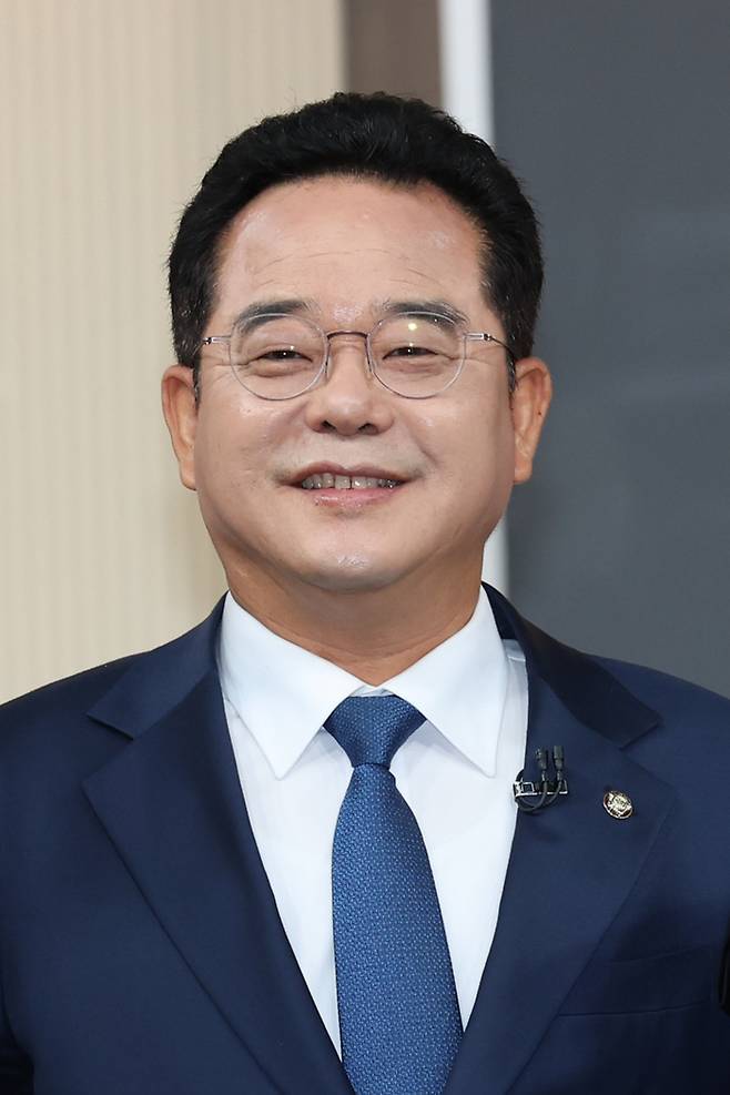 민병덕 더불어민주당 의원이 지난 9일 서울 여의도에서 열린 정책토론회에 참석한 모습. [사진=연합뉴스]