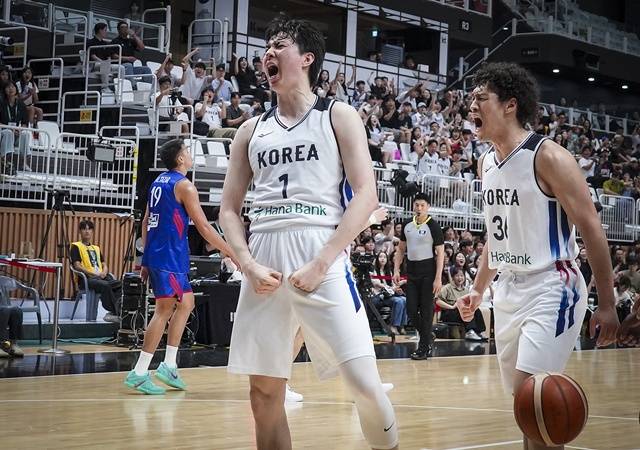에디 다니엘(오른쪽). /사진=대한민국농구협회 제공