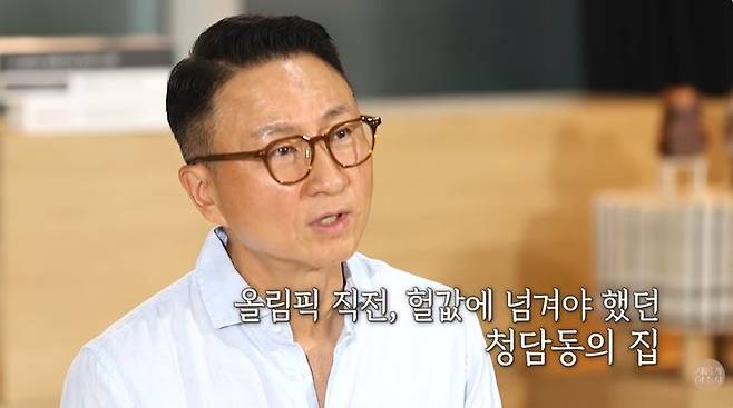 [서울=뉴시스] 가수 겸 작곡가 주영훈이 25일 과거 청담동 대저택을 처분하고 미국으로 떠났던 가족사를 공개했다. (사진=유튜브 채널 '새롭게하소서' 화면 캡처) 2026.09.26. photo@newsis.com *재판매 및 DB 금지