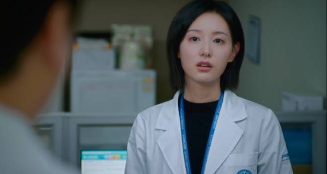 ‘닥터X’ 김지원, 사이다 팩폭 후 칼퇴 (제공: SBS)