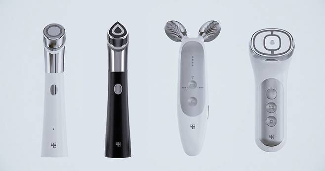 에이피알의 핵심 사업 중 하나인 피부 미용기기 '메디큐브 에이지알(AGE-R)' 제품들./홈페이지 캡처