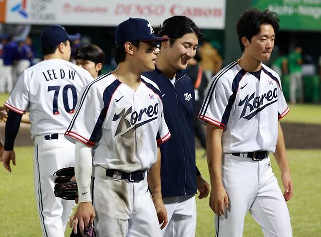 아시안게임 야구 5연패 주역인 김도영, 곽빈, 최민석. ⓒ 뉴시스