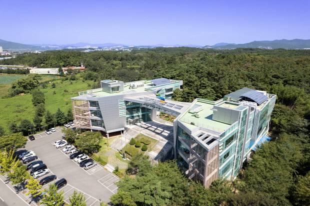 한국한의약진흥원 본원 전경. 한의약진흥원 제공