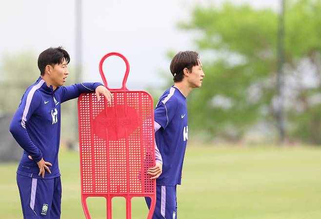 손흥민과 이재성. 사진=연합뉴스