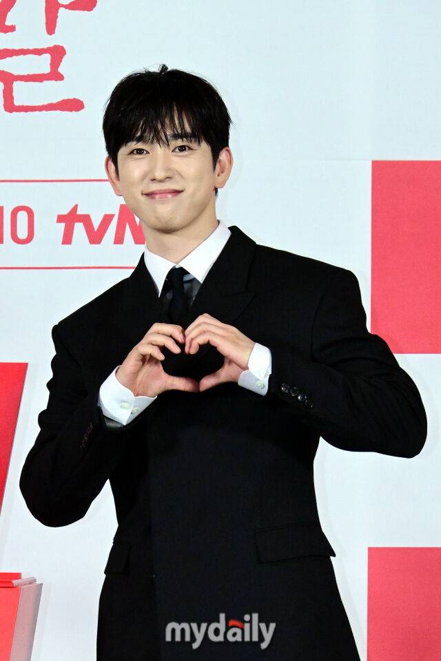 2026년 9월 29일 오후 서울 CGV 용산아이파크몰에서 진행된 tvN '100일의 거짓말' 제작발표회에서 박진영이 포즈를 취하고 있다. / 곽경훈 기자 kphoto@mydaily.co.kr