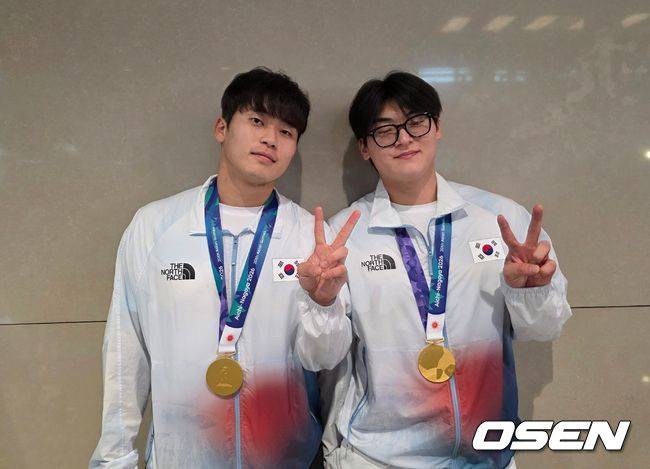 야구 국가대표 박영현과 조병현. /OSEN DB