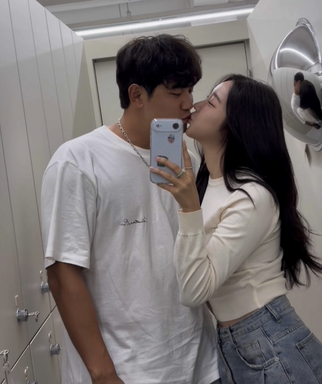 ‘미코’ 정유성♥SSG 서진용, 결혼·득녀 깜짝 발표 (출처: SNS)