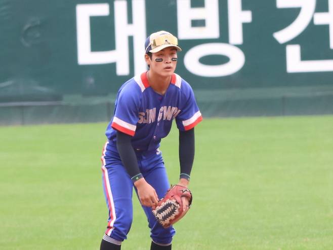 내야수 김범준의 수비 모습. SSG 제공